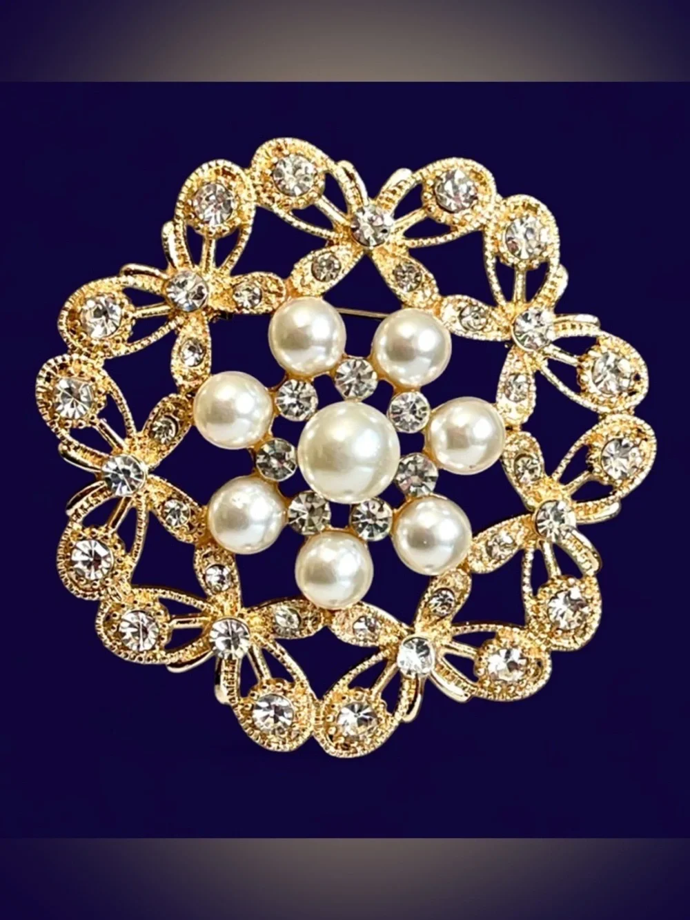 Vintage Gold-Tone Faux Pearl Rhinestone Baroque Style Brooch Pin Floral Chic EUC
